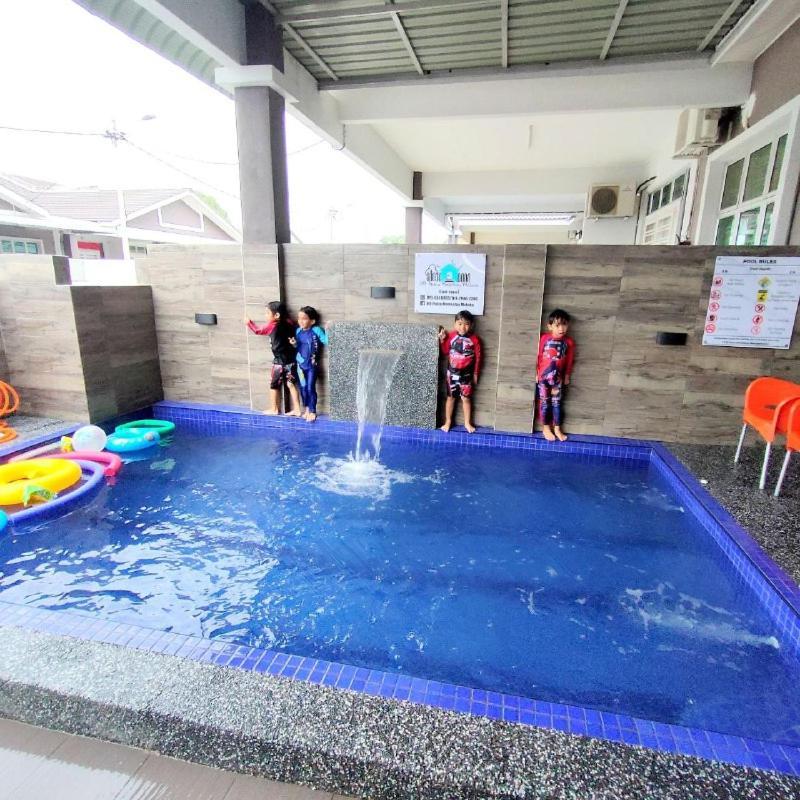 D'Q Putra Homestay Melaka Zewnętrze zdjęcie